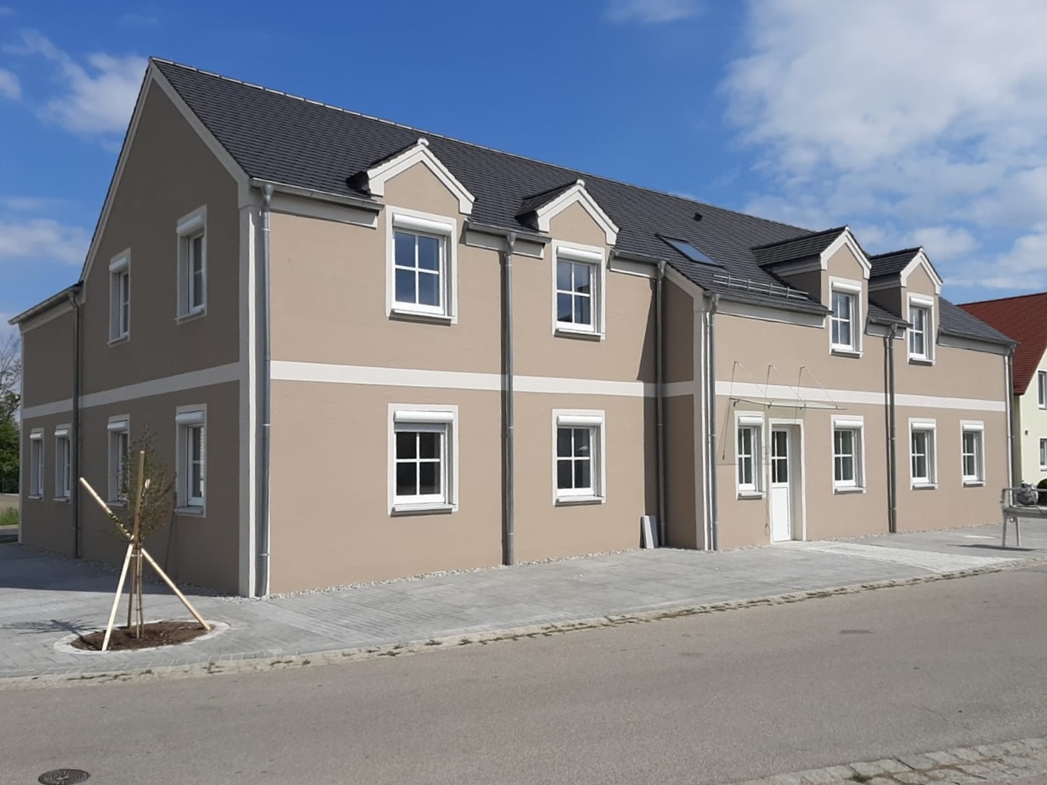 Holzhaus - Postbauer Heng.jpg